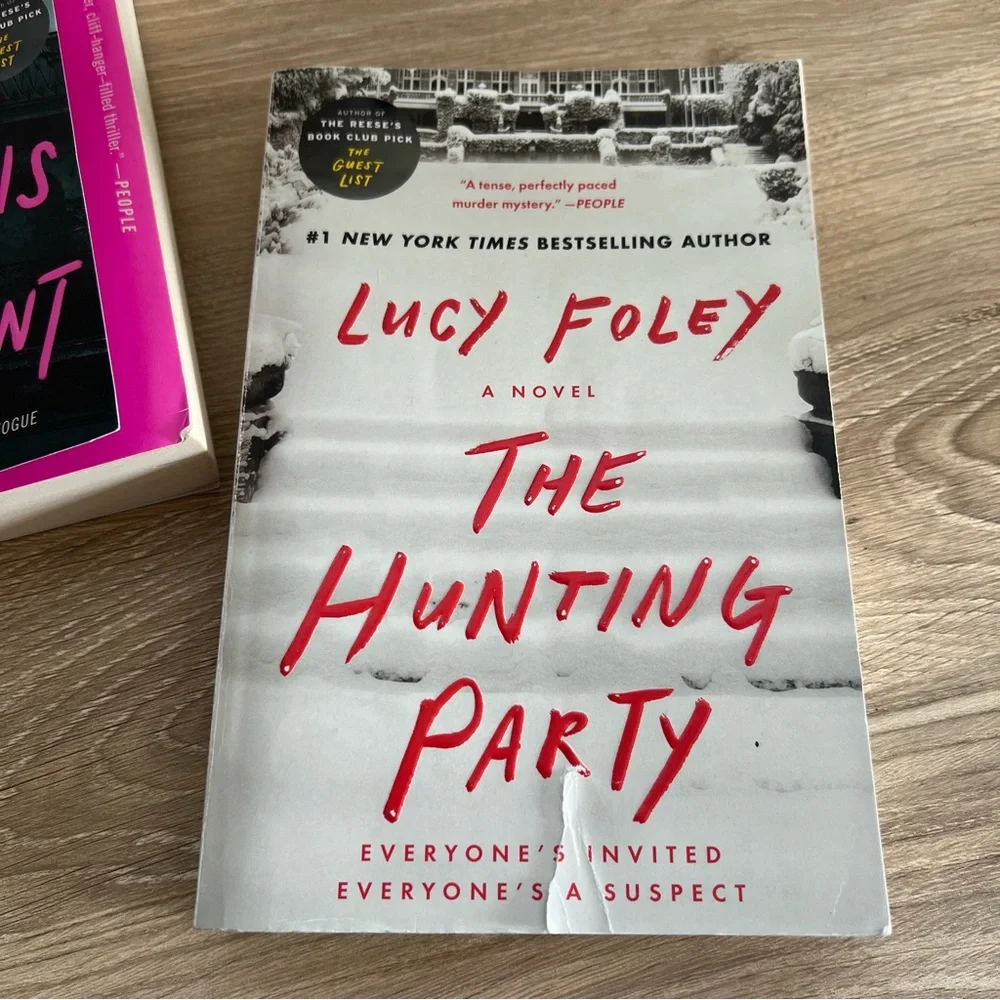 Lucy Foley Thriller Bundle 3 PB The Guest List Hunting Party Paris Apt - Picture 4 of 12